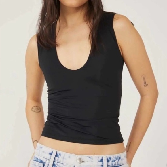 Free People Intimately Second Skin V-Neck Cami Tank Top in Black Women's XS/S - Picture 1 of 13
